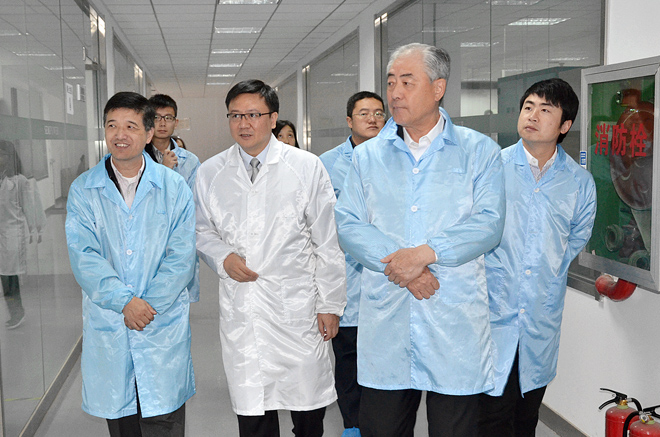 Mr. Xu Xiaotian, Chairman of China Semiconductor Industry Association, visited Xi’an Semiconductor Power Device Testing and Application Center